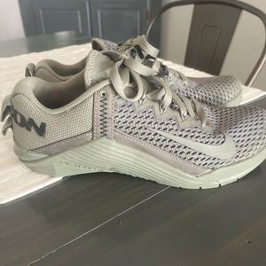 Nike metcons, men’s size 8